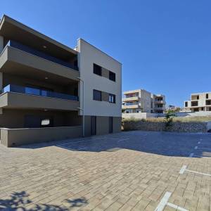 NOVALJA, PAG - Apartman s pogledom na more