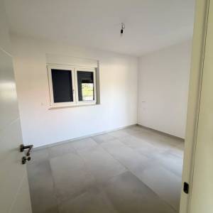 NOVALJA, PAG - Dvosobni apartman s vrtom