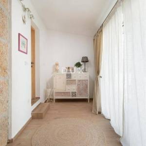 NOVI VINODOLSKI, BRIBIR - Kamena vila s bazenom