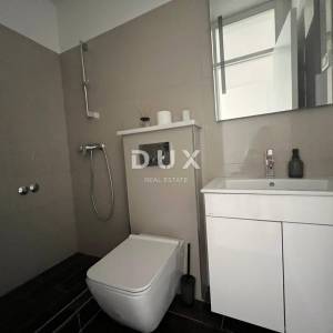 NOVI VINODOLSKI, KLENOVICA- moderna villa 170 m2 s prekrasnim pogledom na more i bazenom + uređena okućnica 600