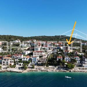 Novogradnja Ražanj, 70 m od mora, stan s balkonom i pogledom