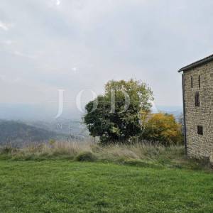 Obnovljena kamena istarska kuća sa prekrasnim panoramskim pogledom,BUJE okolica