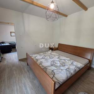 OGULIN, TOUNJ - samostojeća kuća s 2 pomoćna objekta odmah do rijeke + okućnica 5000m2