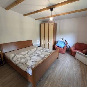 OGULIN, TOUNJ - samostojeća kuća s 2 pomoćna objekta odmah do rijeke + okućnica 5000m2