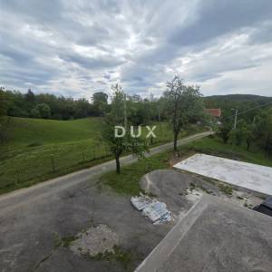 OGULIN, TOUNJ - samostojeća kuća s 2 pomoćna objekta odmah do rijeke + okućnica 5000m2