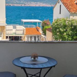 Okolica Trogira, samostojeća kuća u blizini mora, prodaja