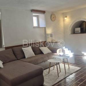 Okolica Trogira, samostojeća kuća u blizini mora, prodaja