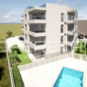 Okrug Gornji / otok Čiovo – S4 novogradnja s bazenom