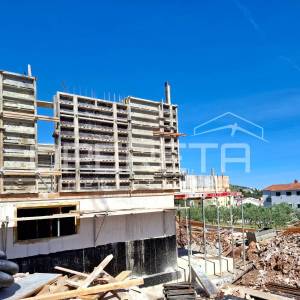 Okrug Gornji / otok Čiovo – S6 novogradnja s bazenom