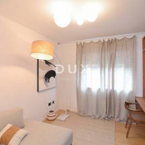OPATIJA, CENTAR - dizajnerski penthouse s jacuzzijem i pogledom na more