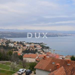 OPATIJA, CENTAR - dizajnerski penthouse s jacuzzijem i pogledom na more