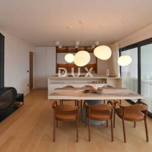OPATIJA, CENTAR - dizajnerski penthouse s jacuzzijem i pogledom na more