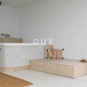 OPATIJA, CENTAR - dizajnerski penthouse s jacuzzijem i pogledom na more