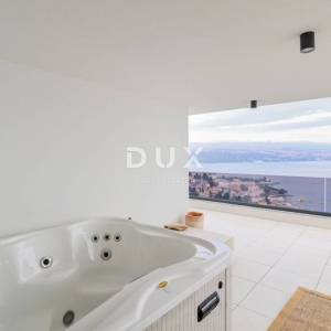 OPATIJA, CENTAR - dizajnerski penthouse s jacuzzijem i pogledom na more