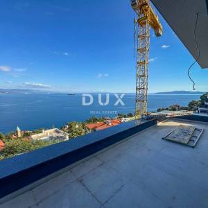 OPATIJA, CENTAR - fantastičan penthouse s panoramskim pogledom i garažom u novogradnji iznad centra Opatije 