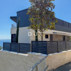 OPATIJA, CENTAR - novogradnja luksuznog standarda u Opatiji s garažom, vlastitim vrtom, vrhunski stan