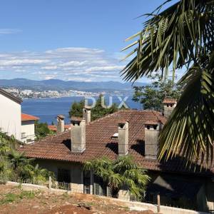 OPATIJA, CENTAR - potpuno renovirana kuća s pogledom na more, iznad centra Opatije