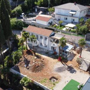 OPATIJA, CENTAR - potpuno renovirana kuća s pogledom na more, iznad centra Opatije