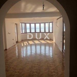 OPATIJA, CENTAR - samostojeća villa 605m2 s pogledom na more + okoliš 600m2