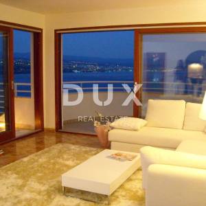 OPATIJA, CENTAR - samostojeća villa 605m2 s pogledom na more + okoliš 600m2
