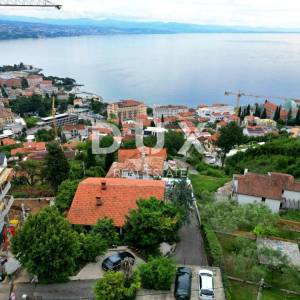 OPATIJA, CENTAR- samostojeća kuća 250m2 s panoramskim pogledom na more + okoliš 740m2