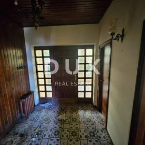 OPATIJA, CENTAR- samostojeća kuća 250m2 s panoramskim pogledom na more + okoliš 740m2