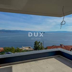 OPATIJA, CENTAR - stan s pogledom u novogradnji iznad centra Opatije 