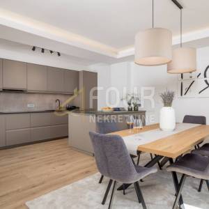 Opatija, Ičići, 2s+db, 121.70m2, lođa, pogled na more