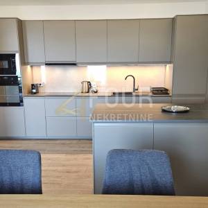Opatija, Ičići, 2s+db, 121.70m2, lođa, pogled na more