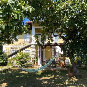 OPATIJA, IČIĆI – prekrasna vila s bogatom okućnicom i pogledom na more, garaža i blizina mora