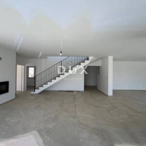OPATIJA, LOVRAN, IKA - villa 230 m2 s panoramskim pogledom na more i bazenom + uređena okućnica 930 m2!!! PRILIKA!!!