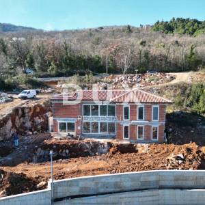 OPATIJA, LOVRAN, IKA- villa 220m2 s panoramskim pogledom na more i bazenom + uređena okućnica 1009m2