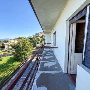 OPATIJA, LOVRAN - Samostojeća kuća i zemljište 1250m2 s pogledom na more samo 300m od centra