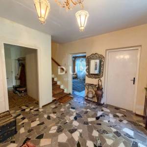 OPATIJA, LOVRAN - Samostojeća kuća i zemljište 1250m2 s pogledom na more samo 300m od centra