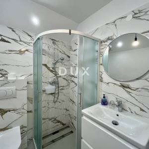 OPATIJA, LOVRAN - Turistički objekt s uređenima apartmanima – 300 m od mora!
