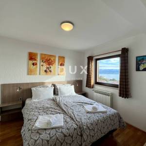 OPATIJA, LOVRAN - Turistički objekt s uređenima apartmanima – 300 m od mora!