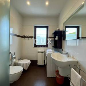 OPATIJA, LOVRAN - Turistički objekt s uređenima apartmanima – 300 m od mora!