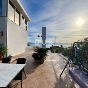OPATIJA, LOVRAN - Turistički objekt s uređenima apartmanima – 300 m od mora!