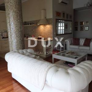 OPATIJA, MATULJI- kuća (zgrada) 440m2 s pogledom na more i s bazenom + uređena okućnica 1400m2