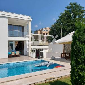 OPATIJA, MATULJI- kuća (zgrada) 440m2 s pogledom na more i s bazenom + uređena okućnica 1400m2