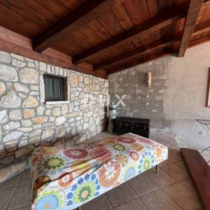 OPATIJA, MOŠĆENIČKA DRAGA – renovirana kamena kuća s panoramskim pogledom na more i dvije terase