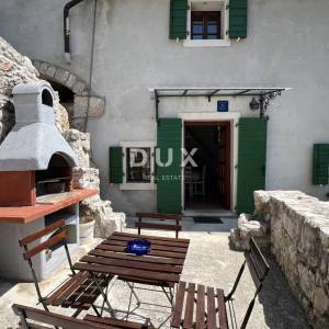 OPATIJA, MOŠĆENIČKA DRAGA – renovirana kamena kuća s panoramskim pogledom na more i dvije terase