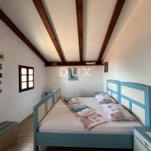 OPATIJA, MOŠĆENIČKA DRAGA – renovirana kamena kuća s panoramskim pogledom na more i dvije terase