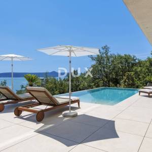 OPATIJA, MOŠĆENIČKA DRAGA - luksuzna vila s bazenom na vrh poziciji s panoramskim pogledom na more
