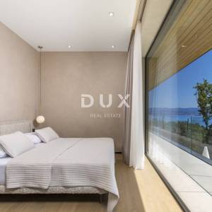 OPATIJA, MOŠĆENIČKA DRAGA - luksuzna vila s bazenom na vrh poziciji s panoramskim pogledom na more