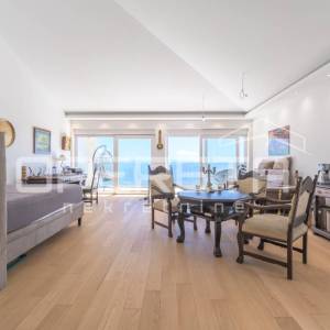 Opatija okolica,  stan u novogradnji 71 m², 2 balkona, lift i spektakularan pogl