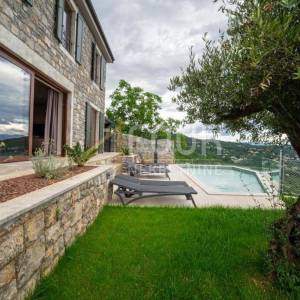 Opatija, Poljane, kuća s bazenom i panoramskim pogledom na more