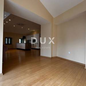 OPATIJA  - stan 185m2 sa pogledom na more