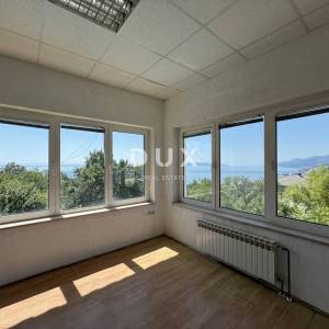 OPATIJA, VOLOSKO – ekskluzivna vila s bazenom i otvorenim pogledom na more