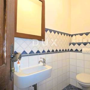 OPATIJA, VOLOSKO - vila s predivnim pogledom , 1. red do mora, 240m2